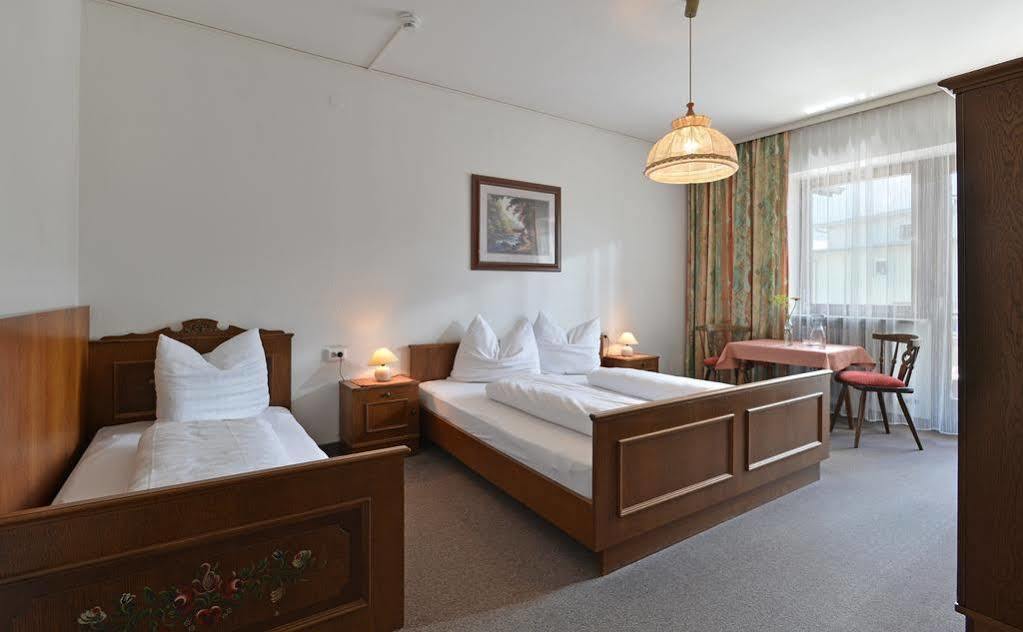Hotel Restaurant Gradlwirt Niederndorf  Extérieur photo