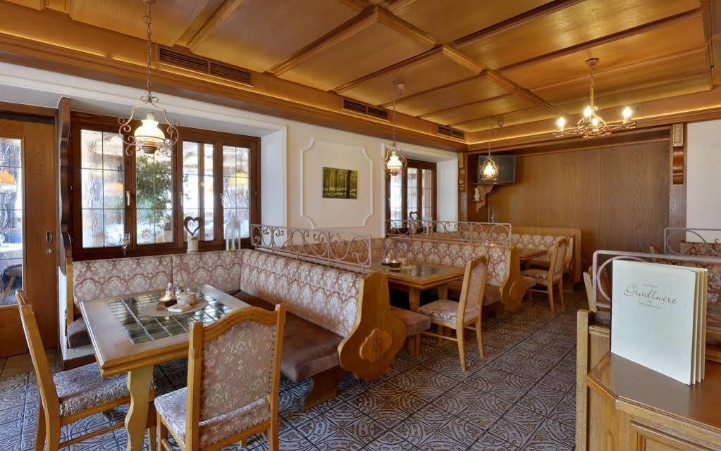 Hotel Restaurant Gradlwirt Niederndorf  Extérieur photo