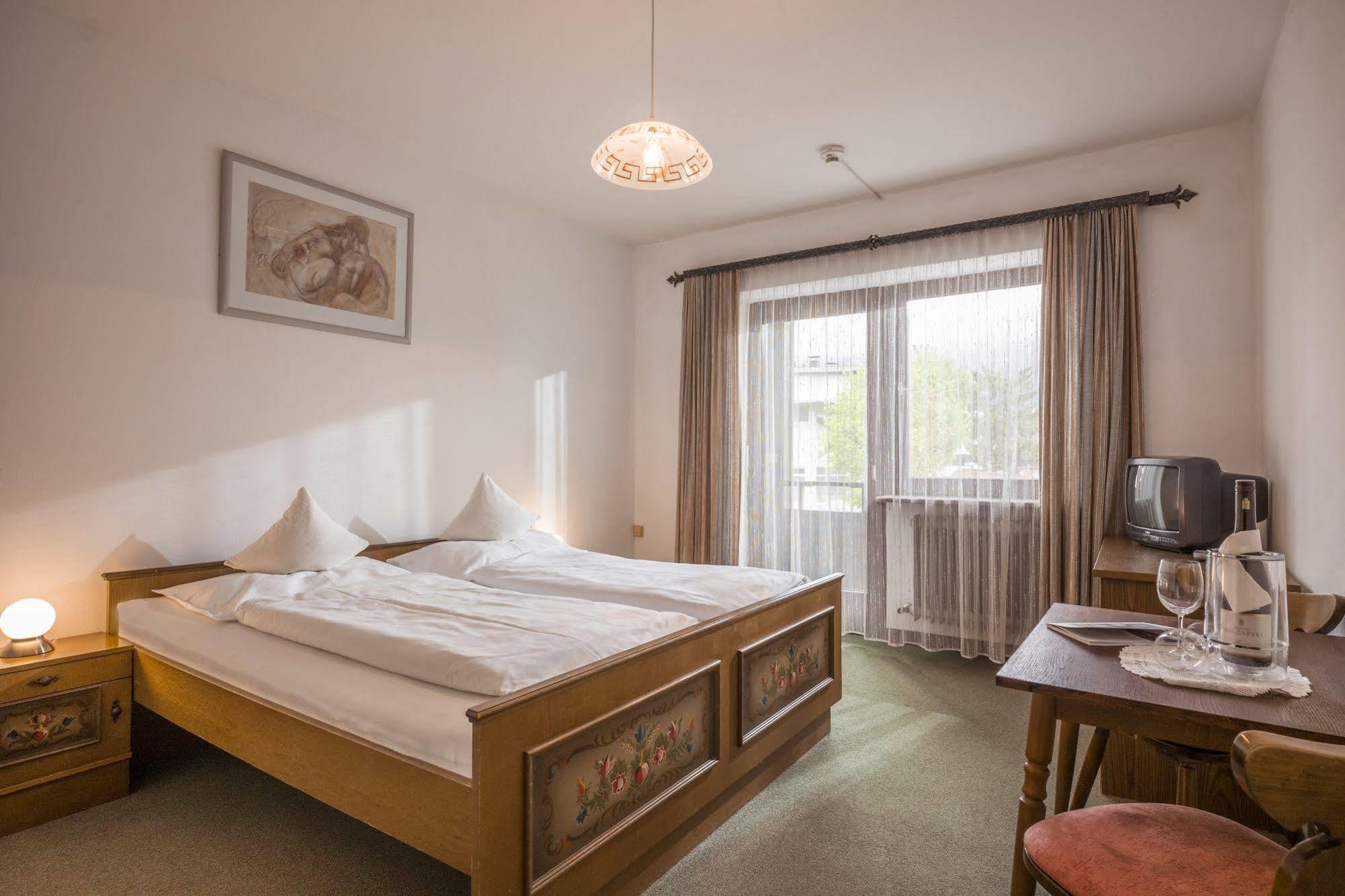 Hotel Restaurant Gradlwirt Niederndorf  Extérieur photo