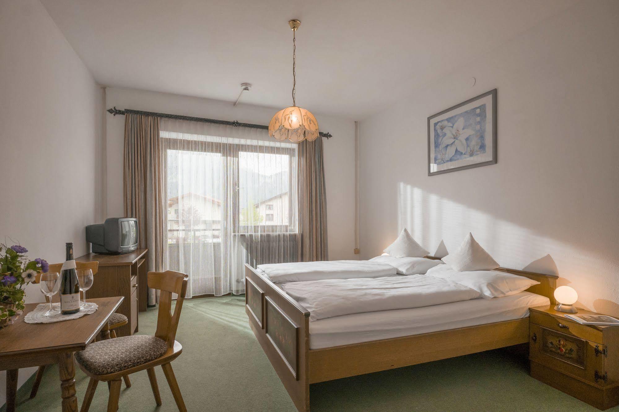 Hotel Restaurant Gradlwirt Niederndorf  Extérieur photo